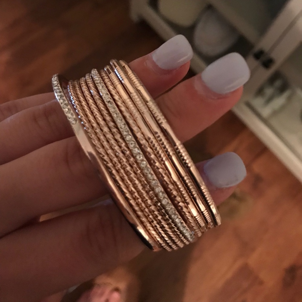 Francesca’s Bangle Set